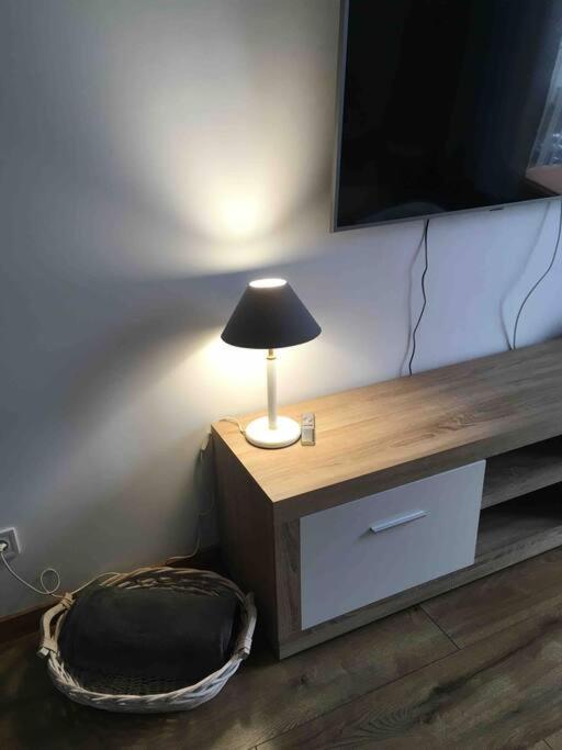 Mieszkanie W Swinoujsciu 2 Pokoje /Blisko Ubb/ Apartment ชวีโนวิชแจ ภายนอก รูปภาพ